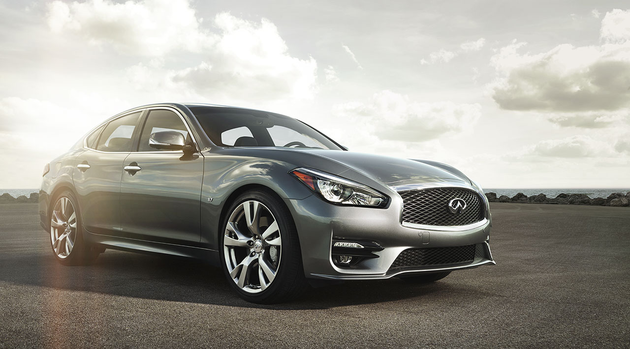 В России в августе стартуют продажи нового седана Infiniti Q70