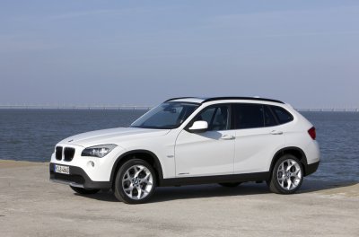 Новый кроссовер BMW X1 получил три новых мотора
