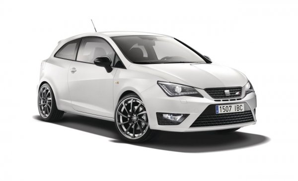 Новый хэтчбек Ibiza Cupra представила компания SEAT