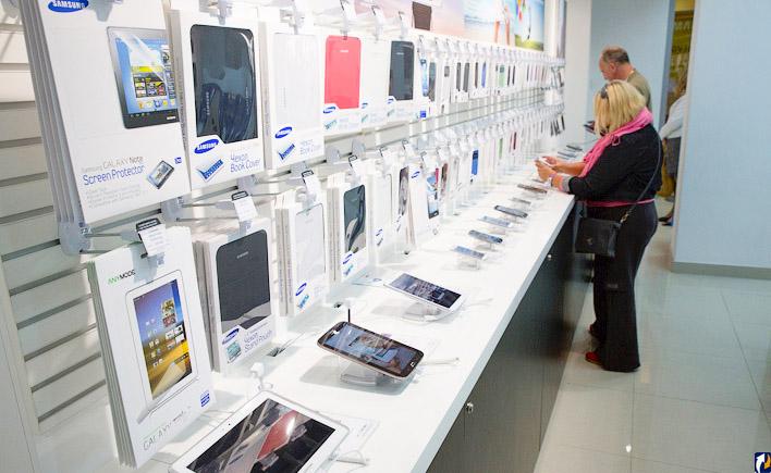 Samsung увеличил рыночную долю в доходах от продаж смартфонов в России