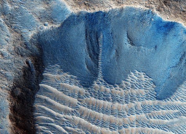 NASA: Обнаруженная на Марсе вода расширяет возможности экспедиций