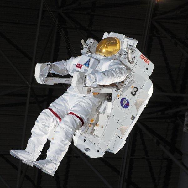 Российские ученые разработали космический ранец на солнечных батареях