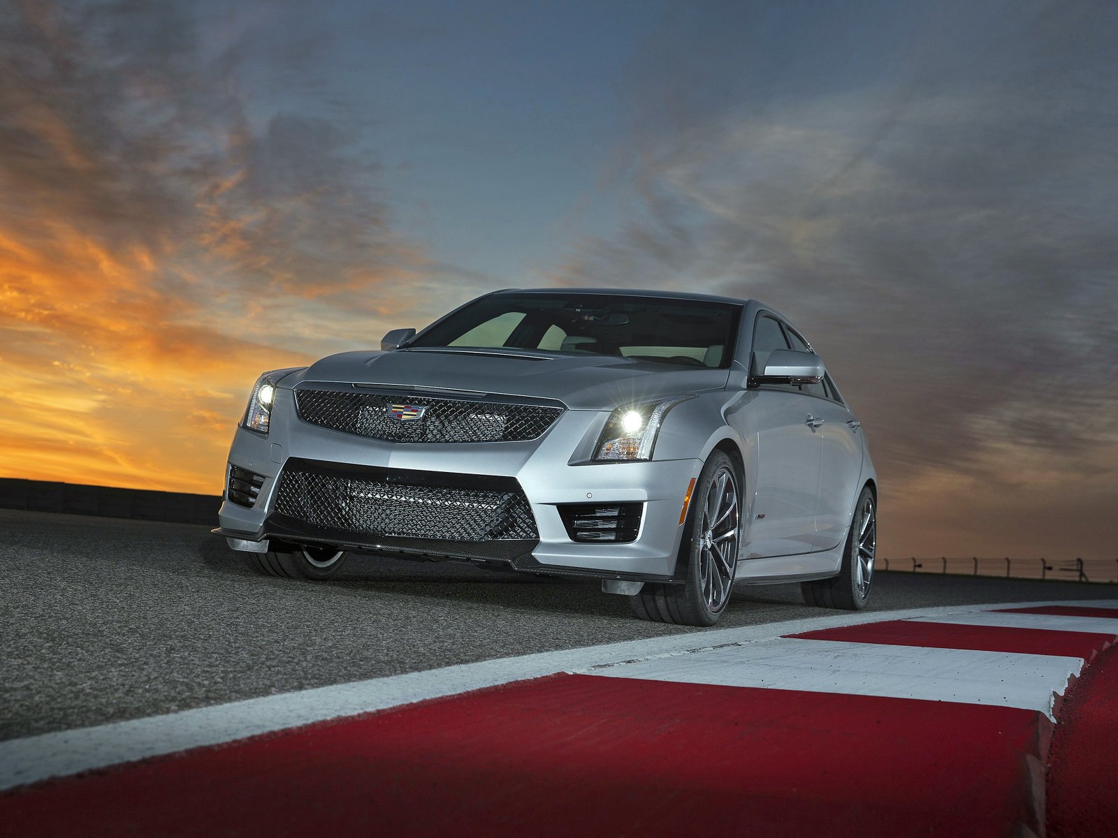 Cadillac ATS и CTS получили новые 3,6-литровые моторы V6