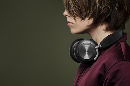 Bang & Olufsen представила новые беспроводные наушники BeoPlay H7