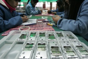 Pegatron нанимает 40 000 работников для сборки iPhone 6s